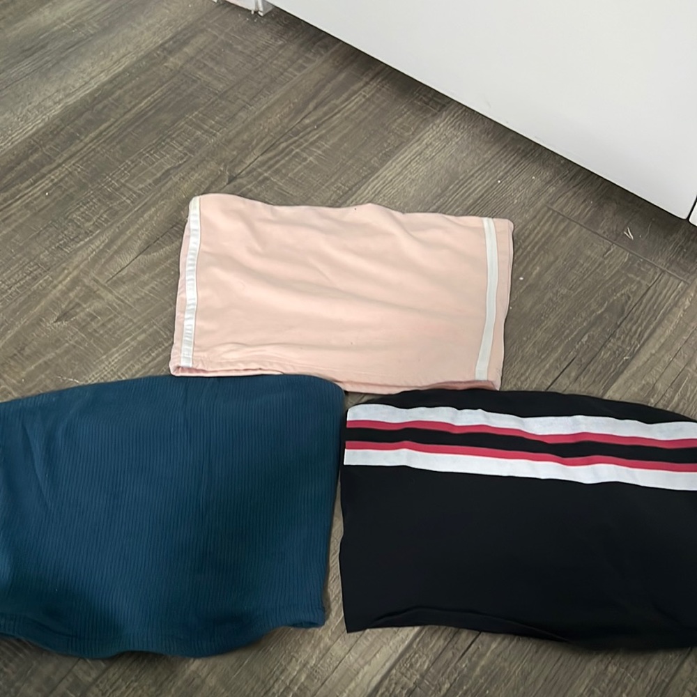 Tube tops SIZE S,M, & L. All fit a size M !